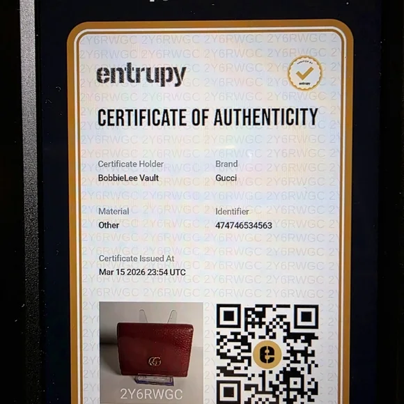 SOLD Gucci GG Marmont Red Pebbled Leather Trifold Wallet – Entrupy Authenticated - Picture 12 of 12